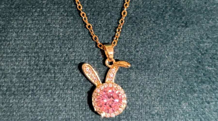 Elegant 18k Gold Plated Hollow Heart Anti-Tarnish Necklace